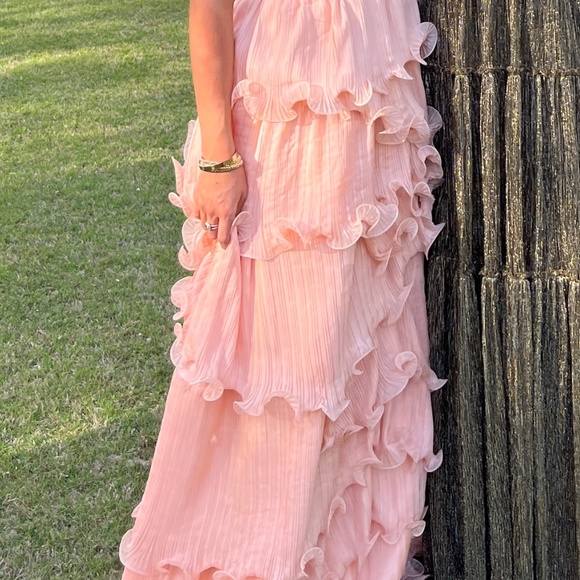 MAC DUGGAL!! Pleated Ruffle Tiered Cross Halter Neck Ballgown - Picture 3 of 5